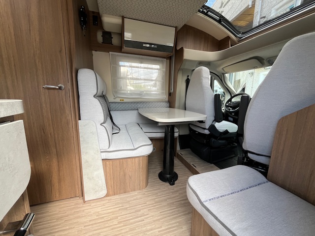 Elnagh Baron 565 140cv
