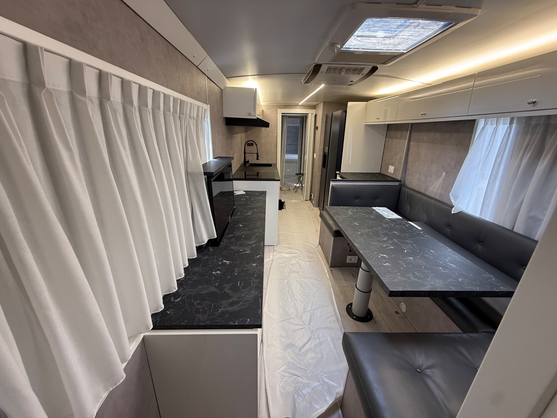 Man Pullman Camperizzato 12 metri 18qli