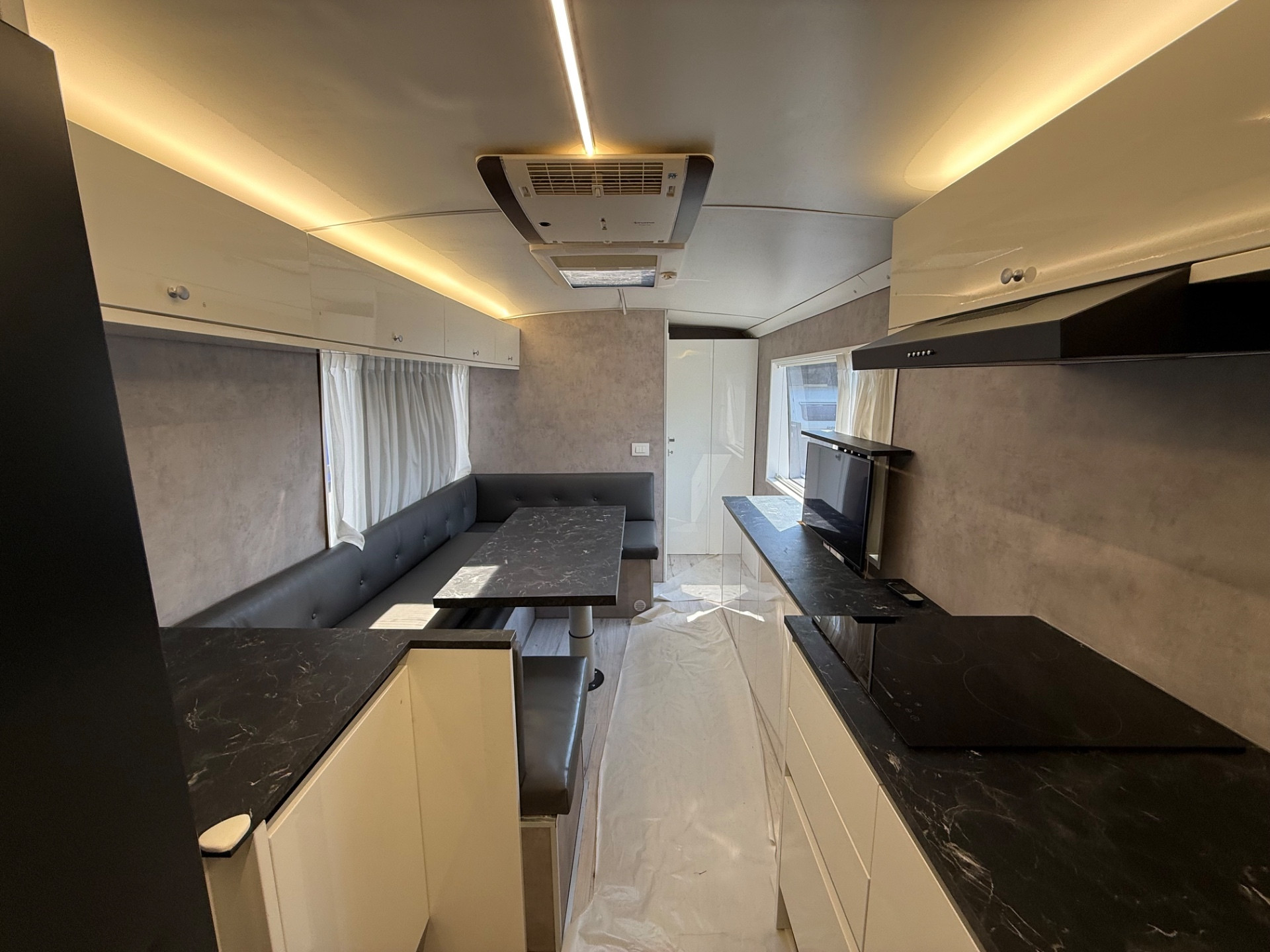Man Pullman Camperizzato 12 metri 18qli