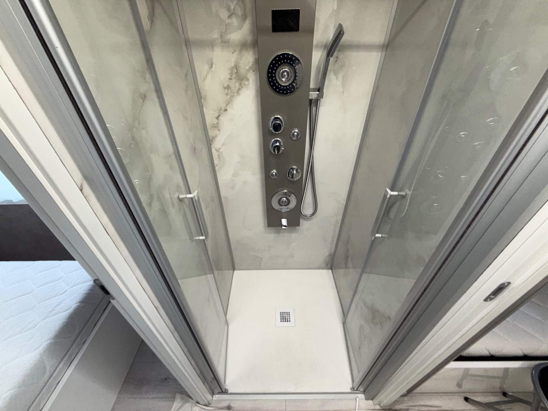 Man Pullman Camperizzato 12 metri 18qli