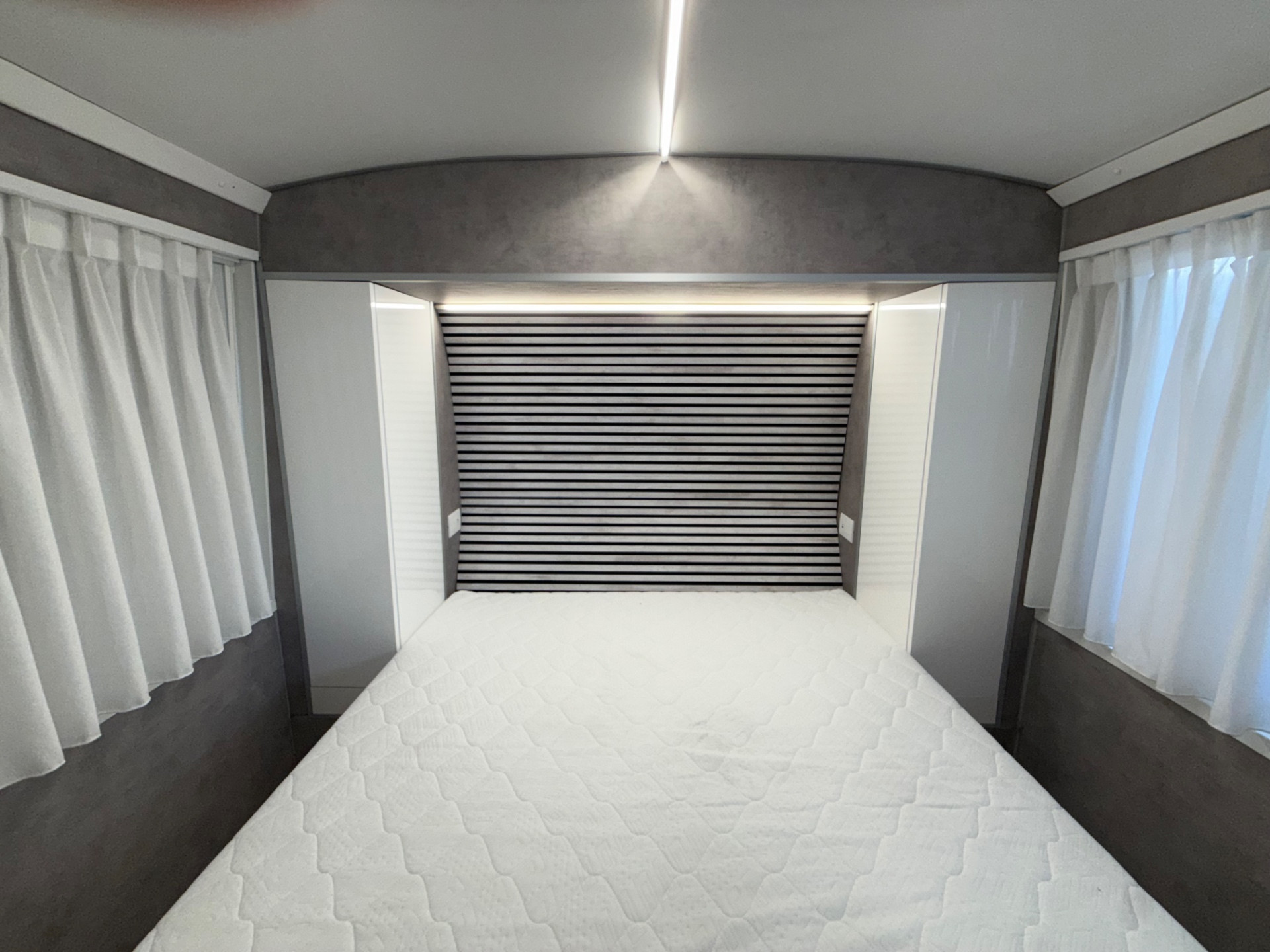 Man Pullman Camperizzato 12 metri 18qli