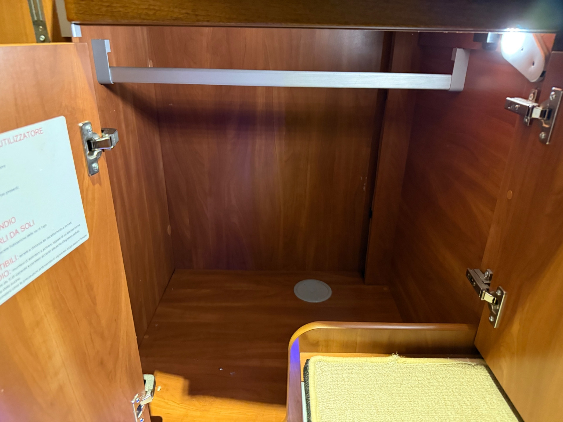 LAIKA KREOS 4009 7.49 DOPPIO PAVIMENTO PATENTE B