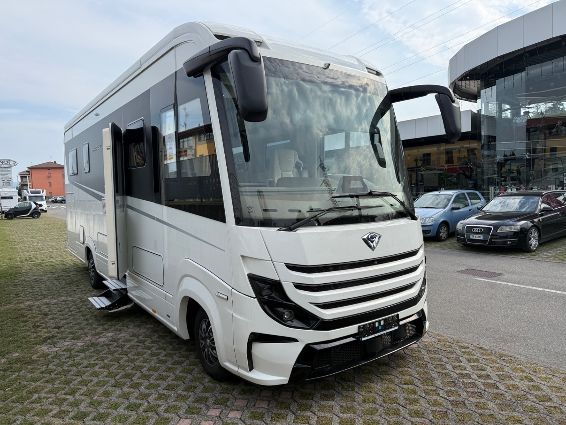 2026 Concorde Charisma 910 MI