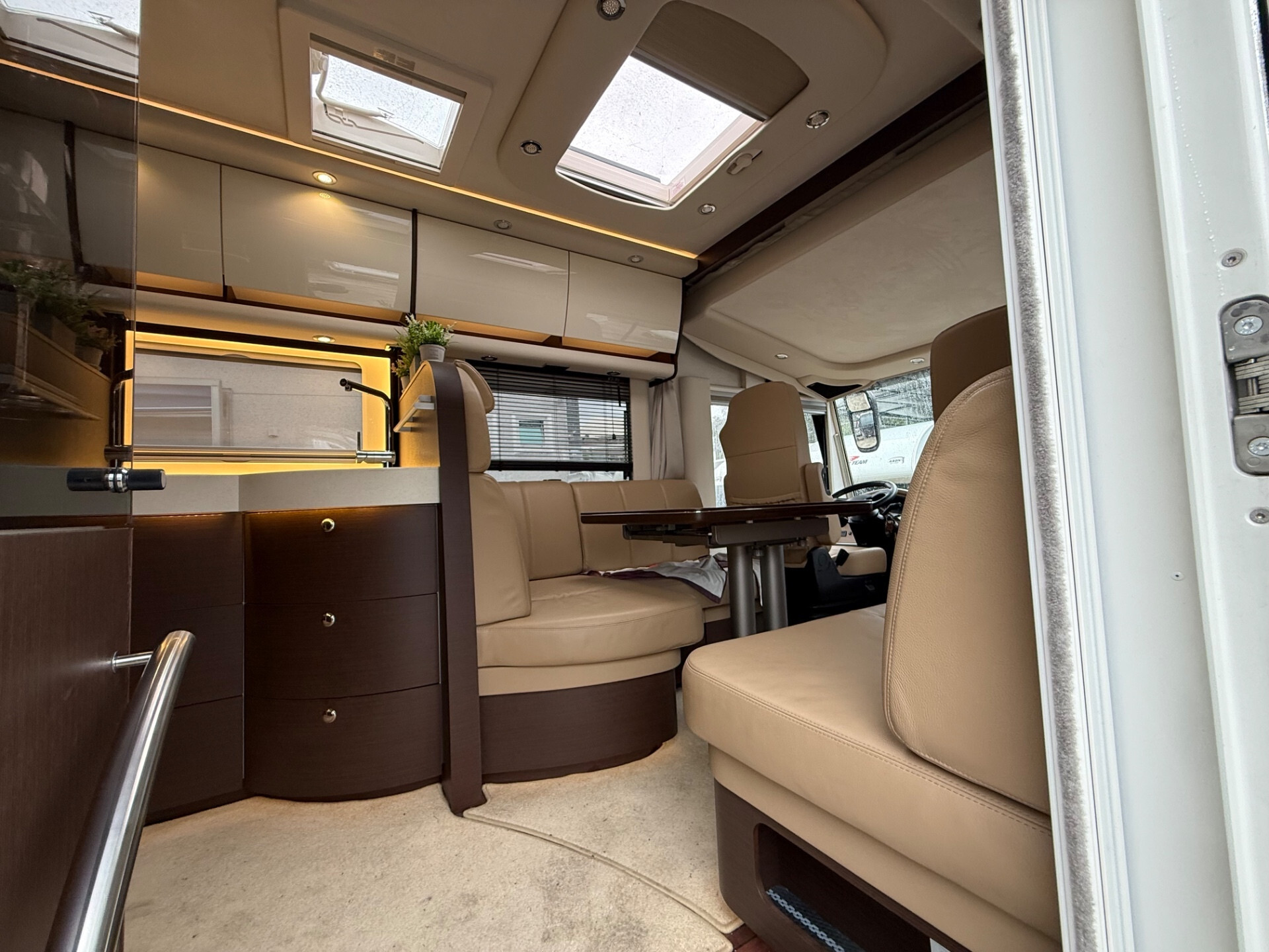 CONCORDE CHARISMA 900 M PATENTE C IVECO 3000
