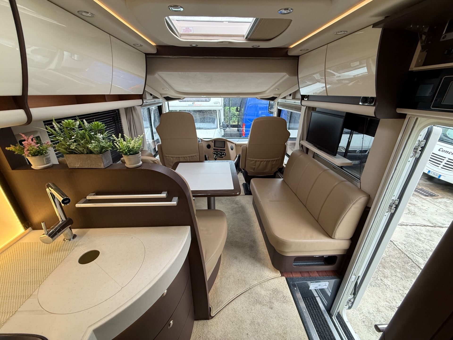 CONCORDE CHARISMA 900 M PATENTE C IVECO 3000