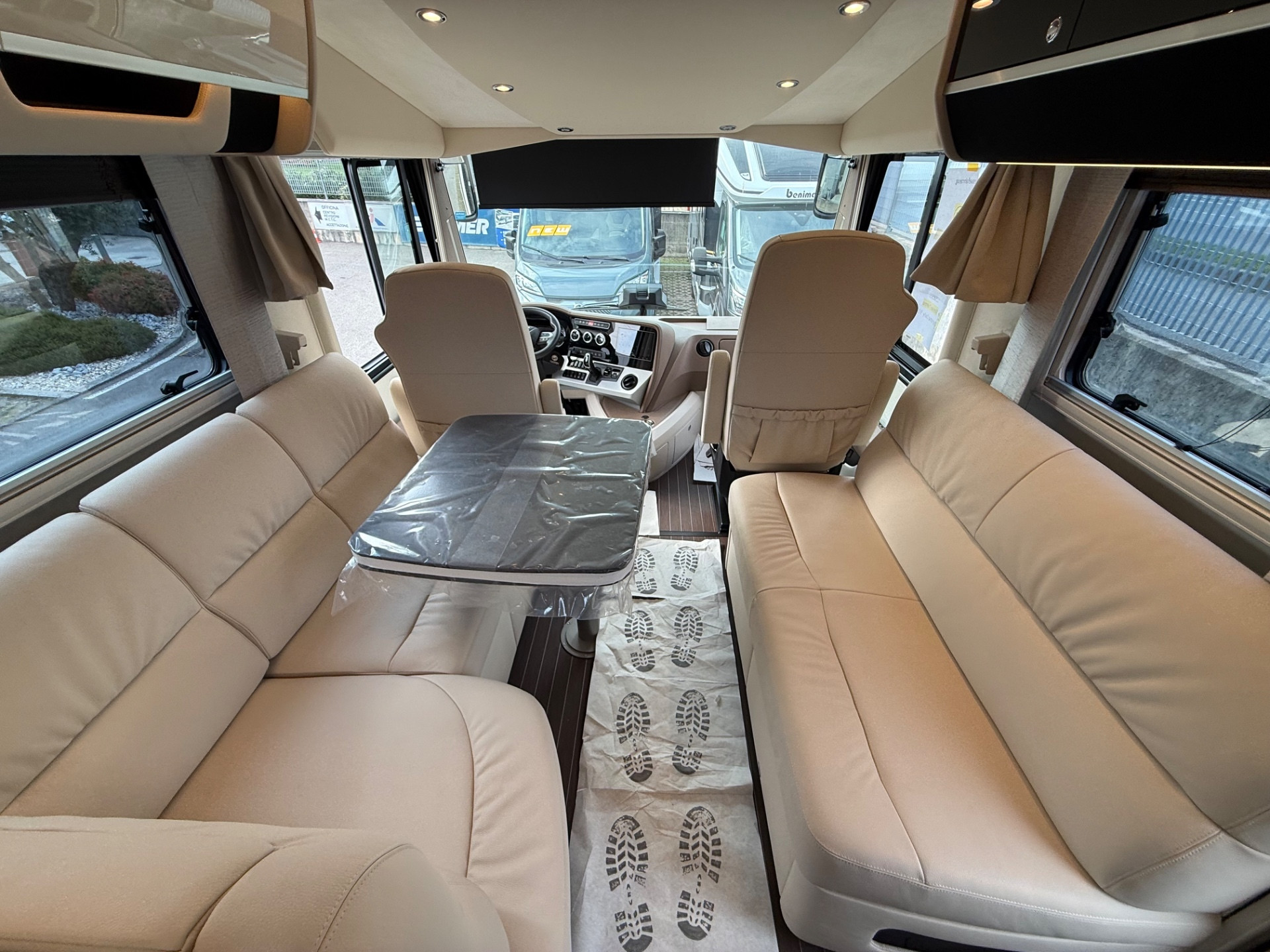 CONCORDE CHARISMA 910 MI IVECO DAILY