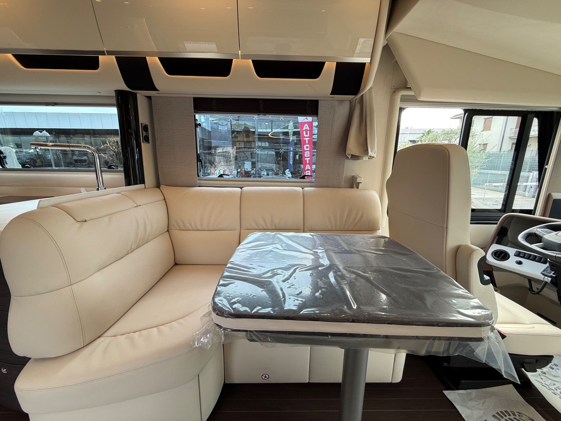 CONCORDE CHARISMA 910 MI IVECO DAILY