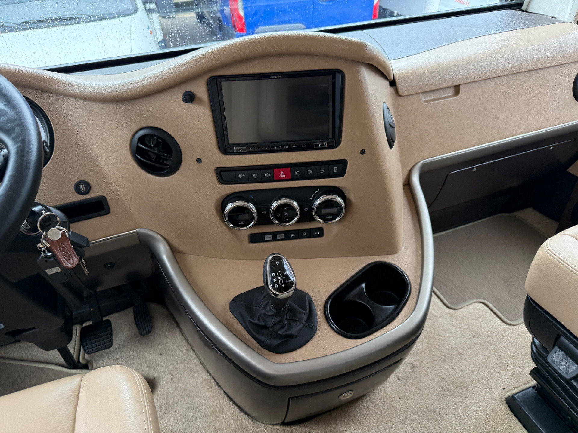 CONCORDE CHARISMA 900 M PATENTE C IVECO 3000