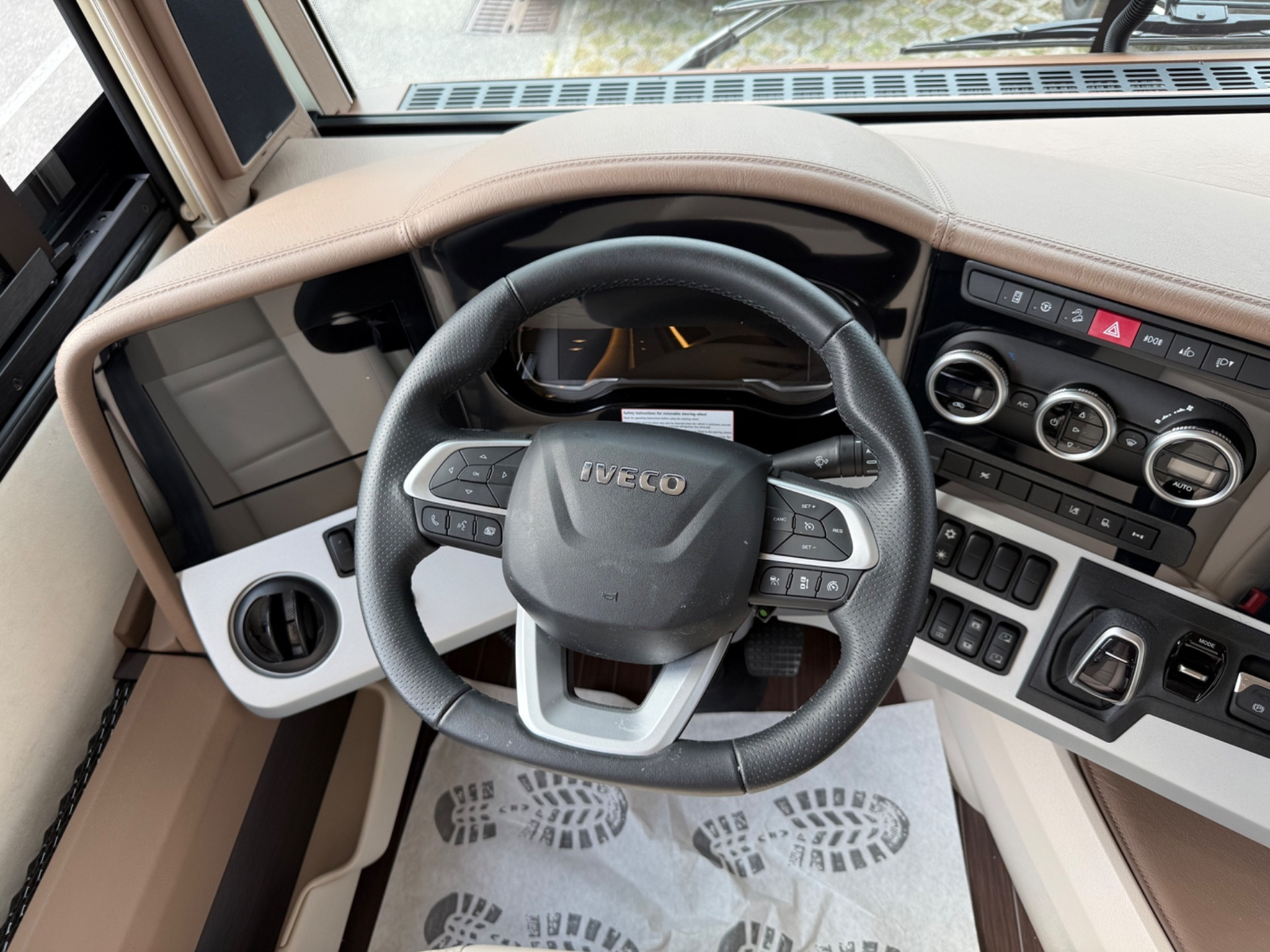 CONCORDE CHARISMA 910 MI IVECO DAILY