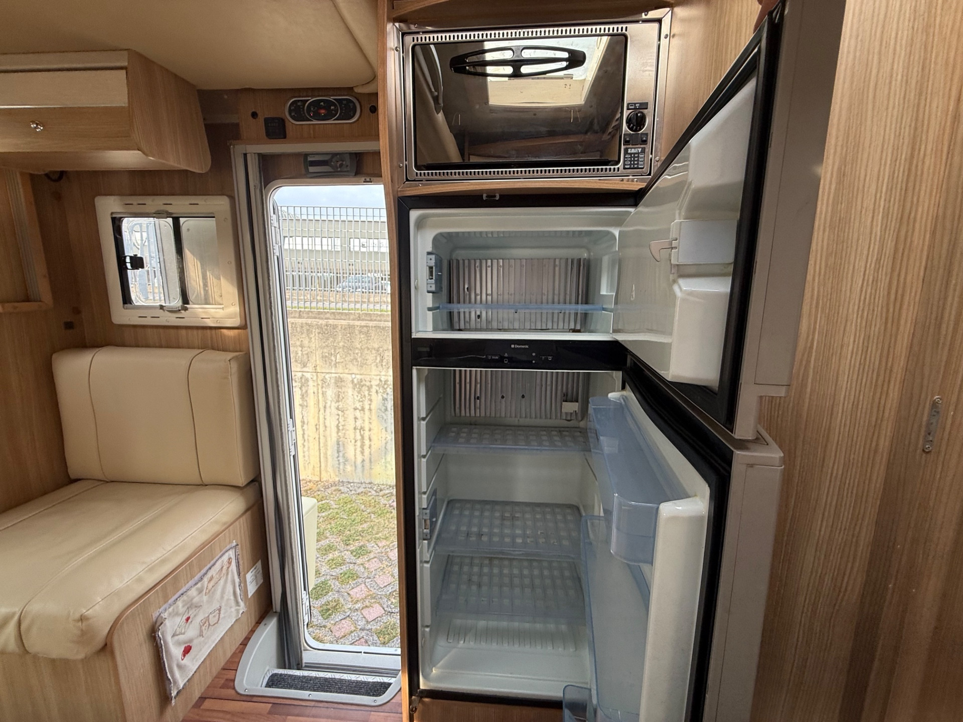 ELNAGH T-LOFT 530 7.38 BASCULANTE